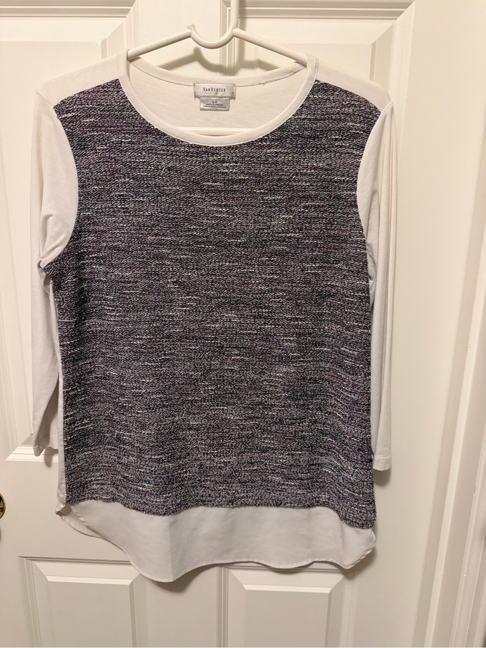 White & Heathered Navy Long Sleeve‎ Mixed-Texture Top